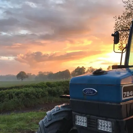 Tatil Evi Sheelin Huts Blue, Hot-tub Available From 1st April Until 1st November *