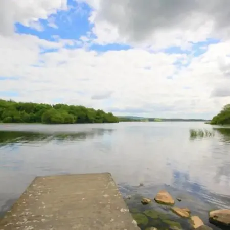Sheelin Huts Blue, Hot-tub Available From 1st April Until 1st November *