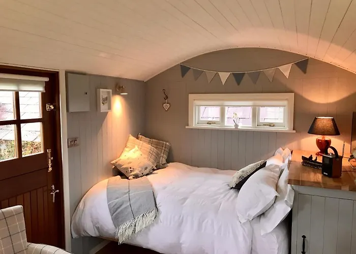 Sheelin Huts Blue, Hot-tub Available From 1st April Until 1st November Cavan