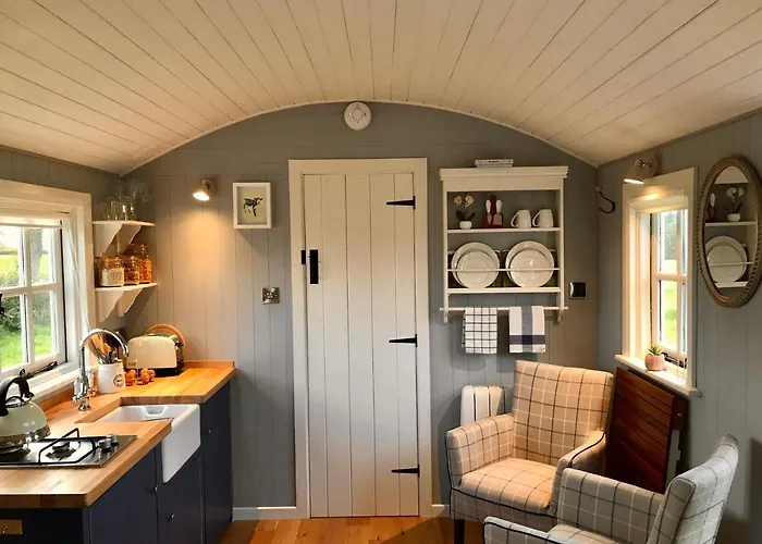 Sheelin Huts Blue, Hot-tub Available From 1st April Until 1st November Dom wakacyjny Cavan